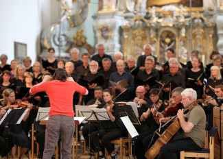 Die Kantorei Weiden singt in der Michaelskirche