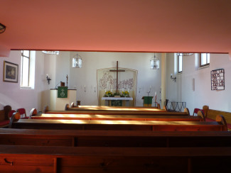 Blick in die Kreuzkirche in Weiherhammer