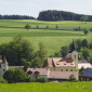 Blick auf St. Jakobus und das Schloss in Wildenreuth